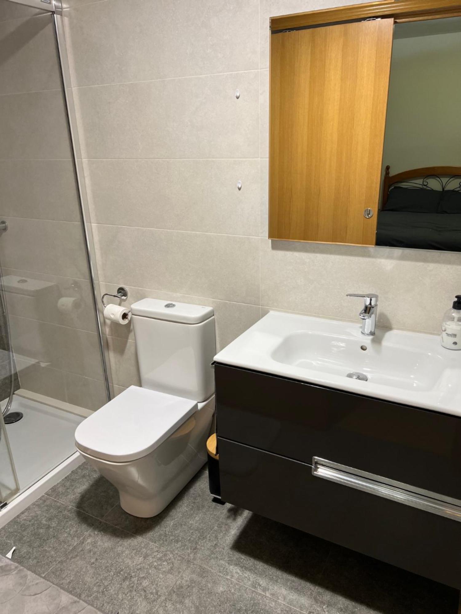 Habitacion Doble Con Bano Privado Apartment Valencia Luaran gambar